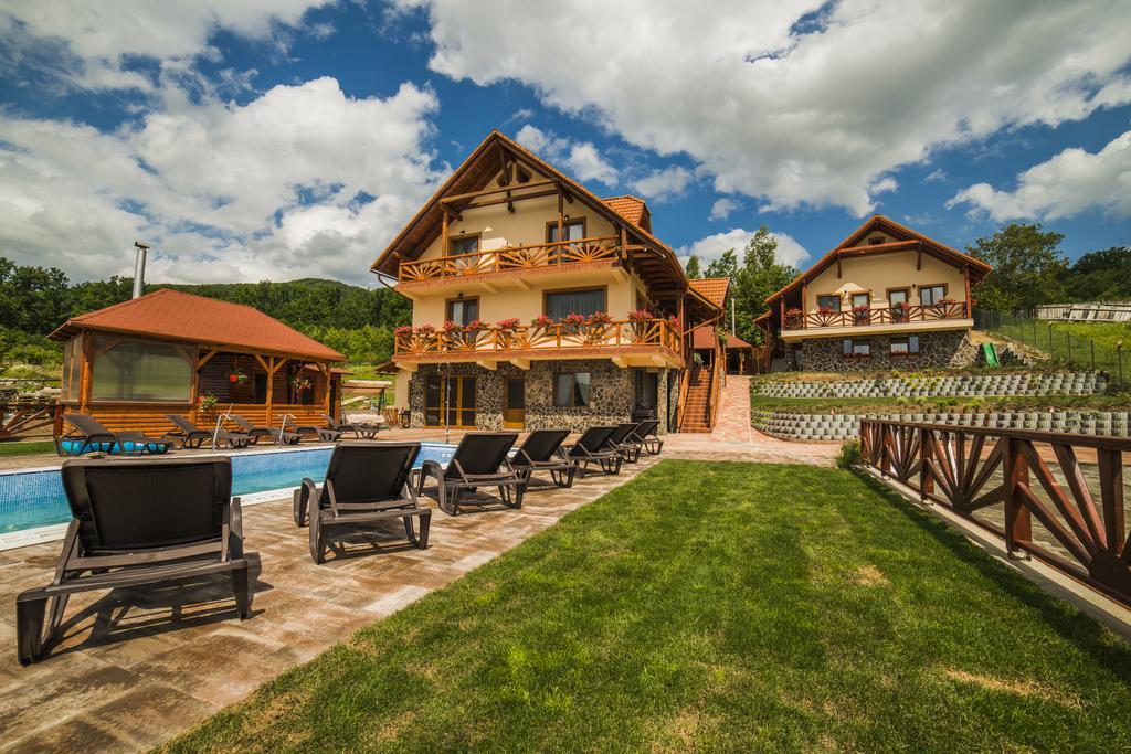 Nemeth Resort Совата Екстериор снимка